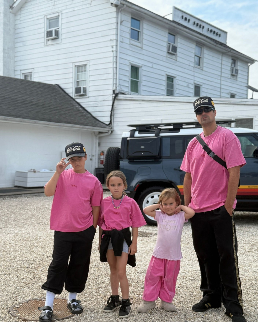 Kids No Vacancy Tee Pink