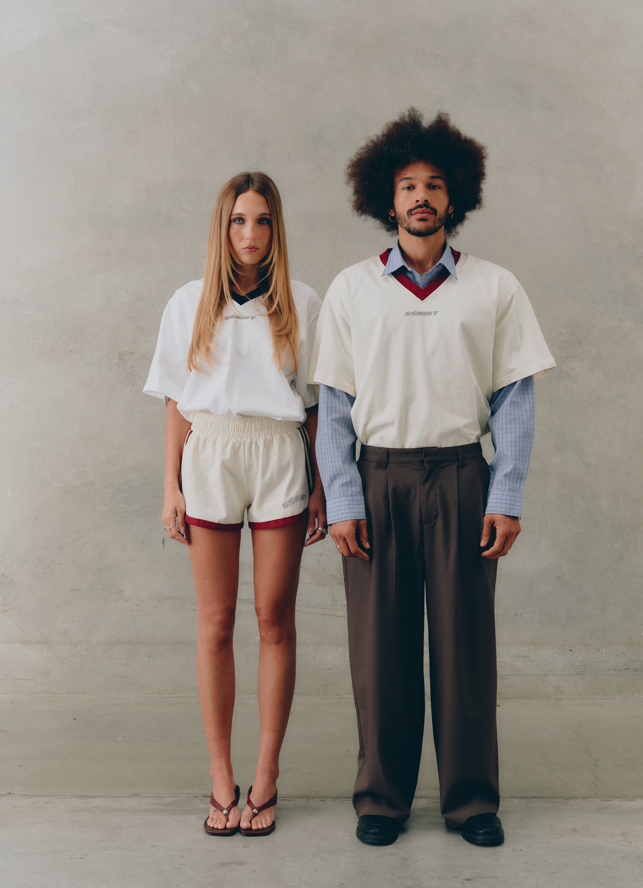 REFLECTIVE V NECK TEE - BUTTER