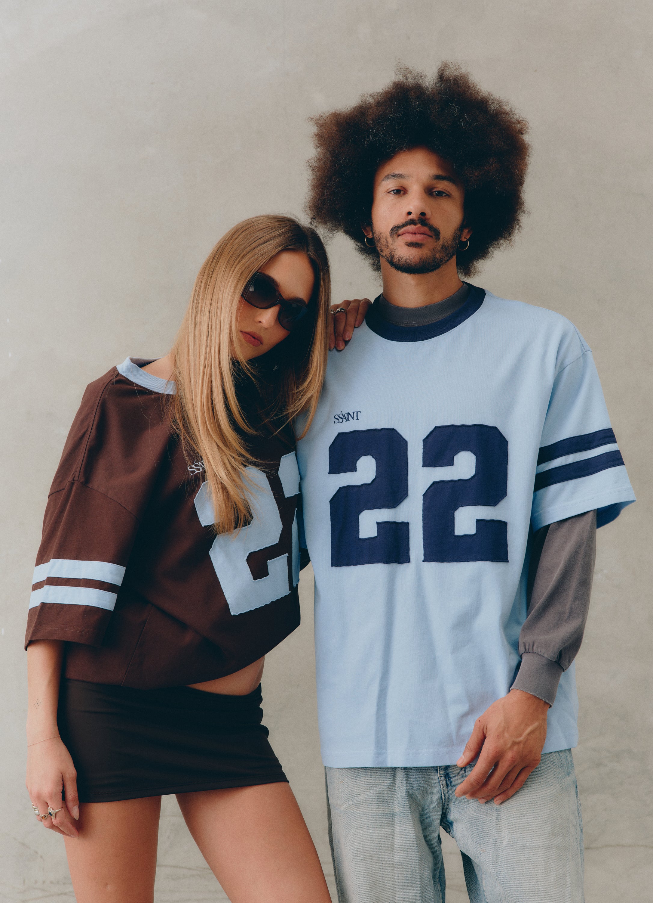 22 MOTION TEE - POWDER BLUE & ESPRESSO