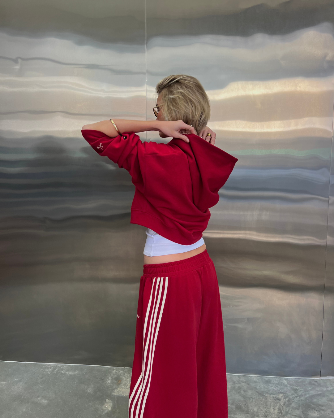 SŚAINT CROPPED HOODIE CHERRY