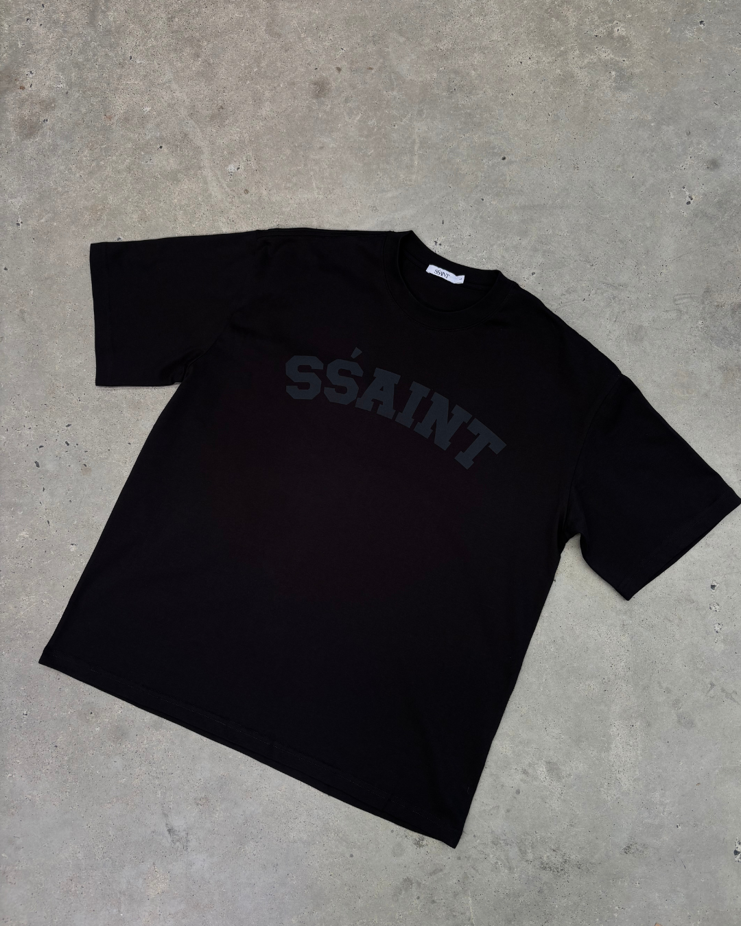 BLACK FRIDAY TEE